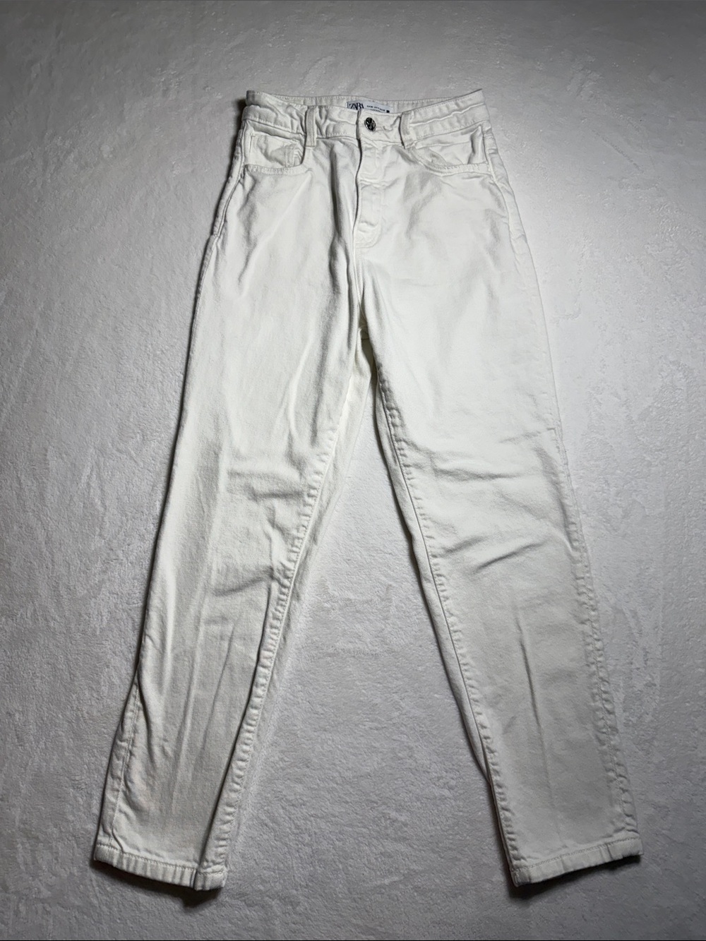 Zara White Straight Leg Women’s Jeans